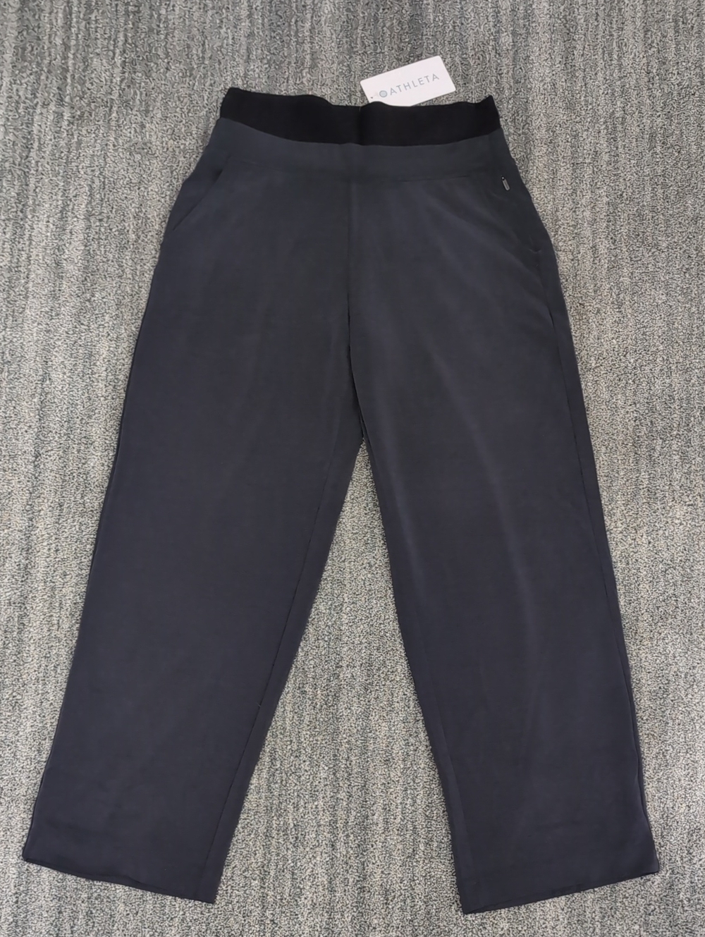 NWT Athleta Seasoft Pant Wide-Leg Pull-On Pants Charcoal Medium Petite MP